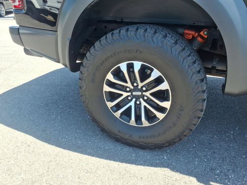 Used 2019 Ford F150 Raptor w/ Equipment Group 802A Luxury AWD/4WD image 12