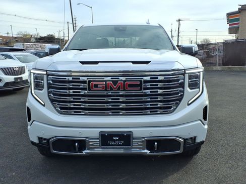 Used 2023 GMC Sierra 1500 Denali w/ Denali Reserve Package AWD/4WD image 2