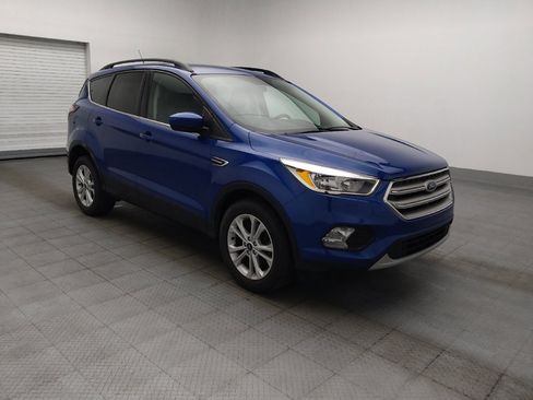 Used 2018 Ford Escape SE w/ SE Sync 3 Package AWD/4WD image 11