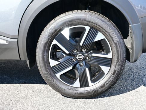 New 2026 Nissan Kicks SV w/ SV Premium Package image 9