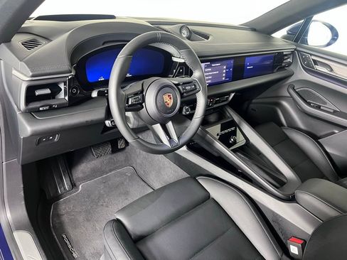 Certified 2024 Porsche Macan 4 Electric image 4