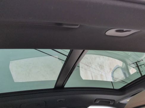 Used 2023 Porsche Macan Turbo image 22