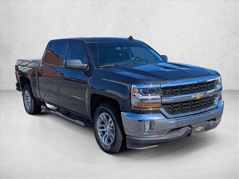 Used 2018 Chevrolet Silverado 1500 LT w/ All Star Edition image 3