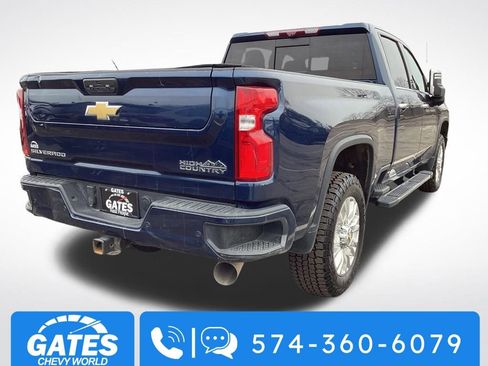 Used 2022 Chevrolet Silverado 2500 High Country w/ Z71 Off-Road Package image 9