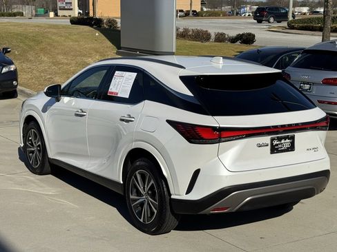 Used 2023 Lexus RX 350 Premium image 11