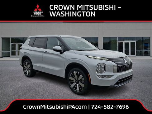 New 2026 Mitsubishi Outlander SE image 1