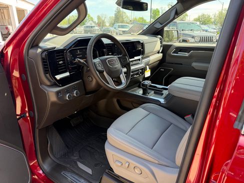 New 2026 GMC Sierra 1500 SLT w/ SLT Convenience Package AWD/4WD image 4