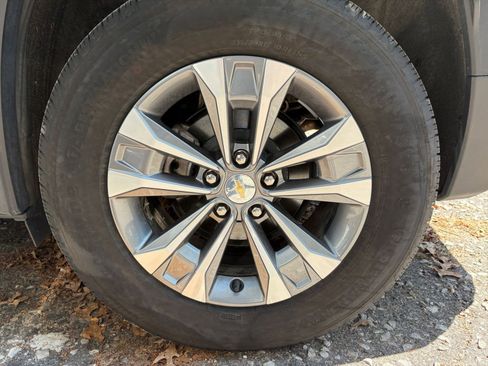 Used 2025 Chevrolet Equinox LT FWD image 31