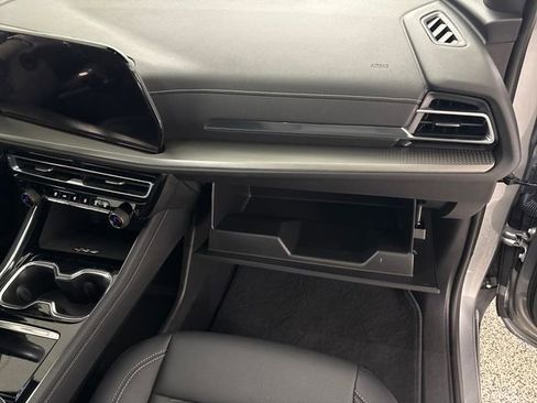 Used 2024 Chevrolet Traverse LT w/ Trailering Package image 20