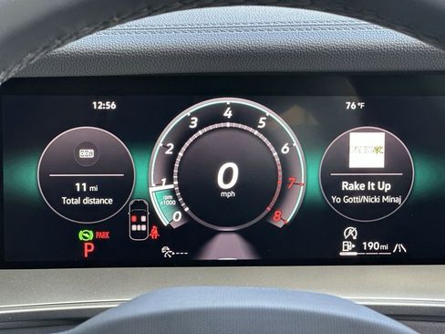 New 2026 Volkswagen Tiguan SE R-Line image 15