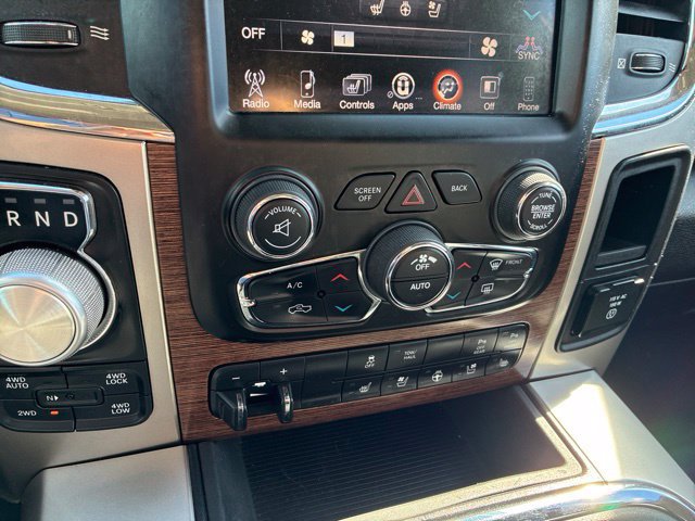 Used 2017 RAM 1500 Laramie w/ Convenience Group AWD/4WD image 32