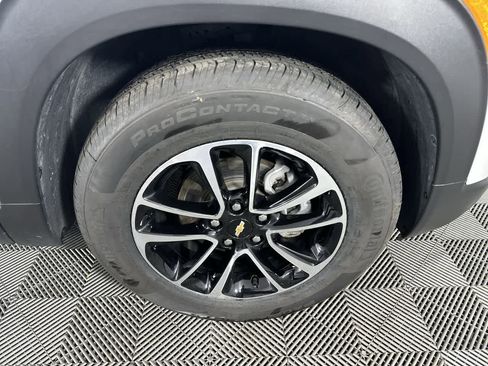 Used 2024 Chevrolet TrailBlazer LT w/ Convenience Package image 17