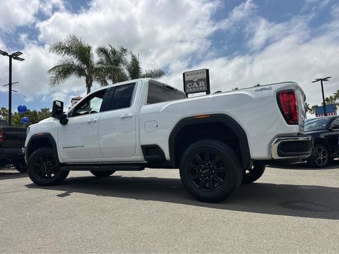 Used 2024 GMC Sierra 2500 SLE w/ SLE Value Package; AWD/4WD image 3