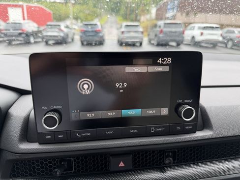 Used 2023 Honda CR-V LX image 11