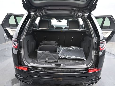 New 2025 Land Rover Discovery Sport Dynamic SE AWD/4WD image 15