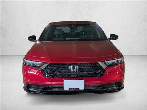 Used 2025 Honda Accord Sport image 2