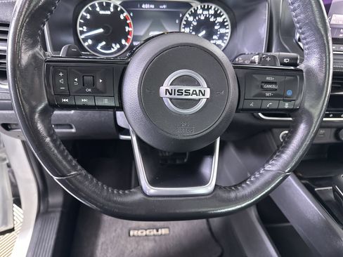 Used 2021 Nissan Rogue SV w/ Premium Package image 47