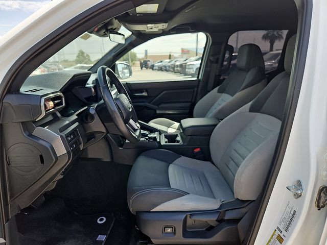 Used 2024 Toyota Tacoma TRD Off-Road AWD/4WD image 15
