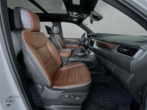 Used 2023 GMC Yukon XL Denali Ultimate image 35