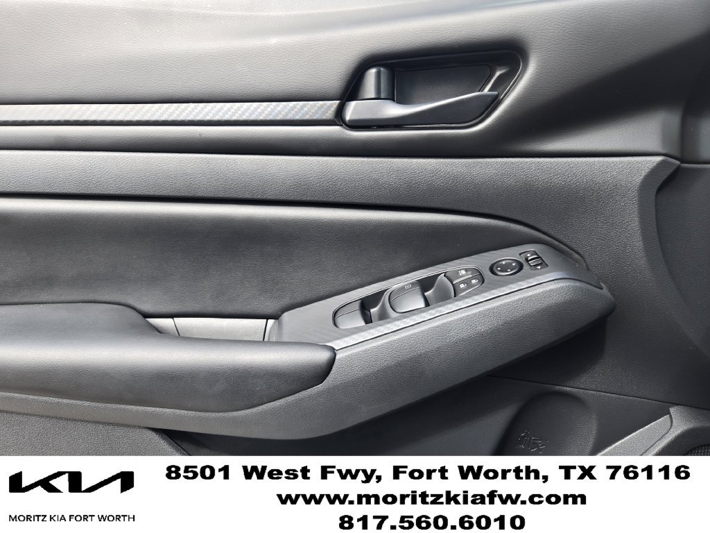 Used 2025 Nissan Altima 2.5 S FWD image 23