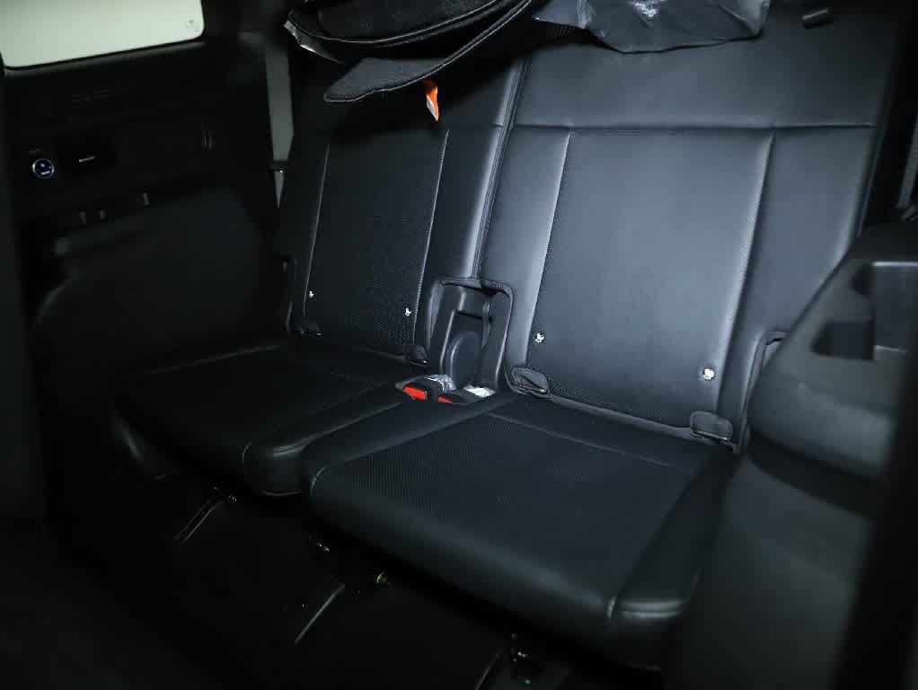Used 2025 Hyundai Santa Fe SEL AWD/4WD image 14