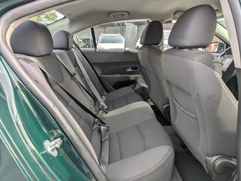 Used 2015 Chevrolet Cruze LT image 29