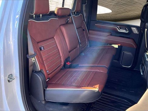 New 2026 GMC Sierra 2500 Denali Ultimate image 9