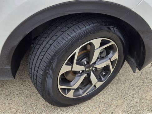 Used 2021 Kia Sportage LX AWD/4WD image 6