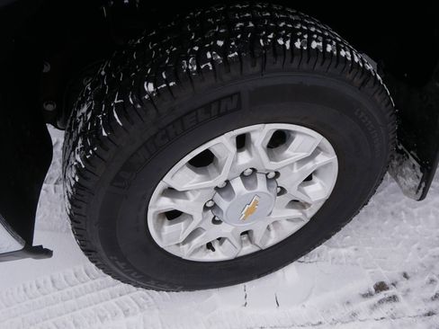 Certified 2025 Chevrolet Silverado 3500 LTZ w/ LTZ Convenience Package image 16