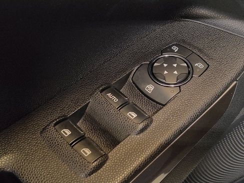 Used 2018 Ford EcoSport SE FWD image 27