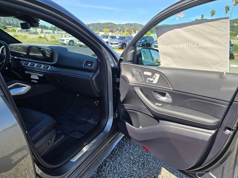 New 2026 Mercedes-Benz GLE 450 4MATIC Coupe image 12