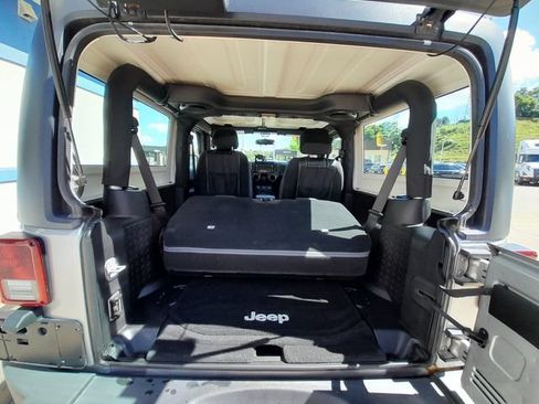 Used 2014 Jeep Wrangler Sport AWD/4WD image 39