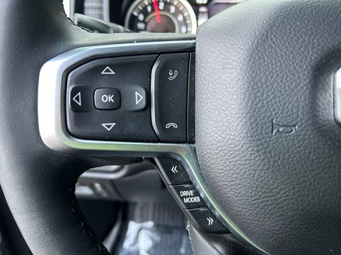 Used 2025 RAM 1500 Big Horn AWD/4WD image 17