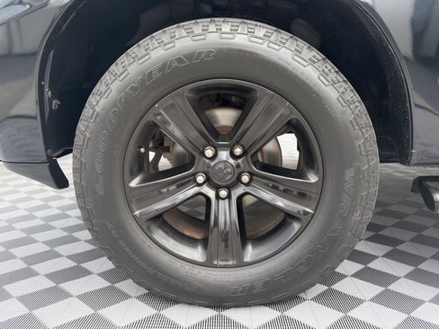 Used 2017 RAM 1500 Sport w/ Black Ram 1500 Sport Group AWD/4WD image 13