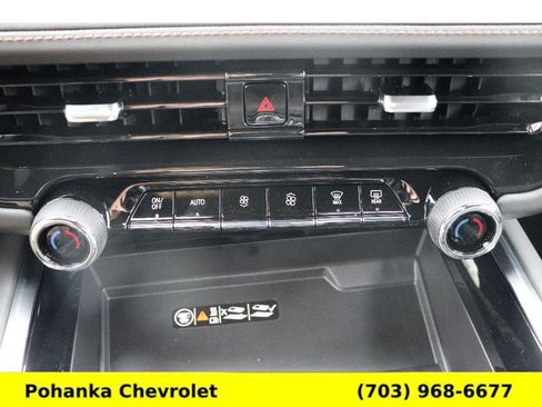 New 2026 Chevrolet Suburban High Country AWD/4WD image 15