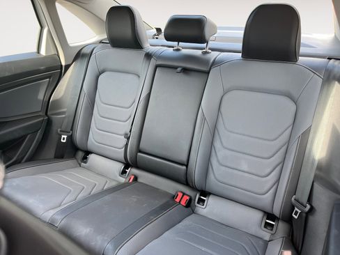 Certified 2025 Volkswagen Jetta SEL image 18