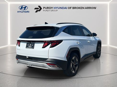 Certified 2025 Hyundai Tucson SEL FWD image 5