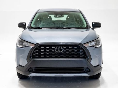 Used 2024 Toyota Corolla Cross L FWD image 4