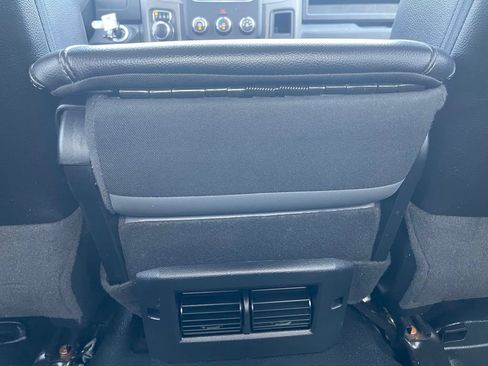 Certified 2022 RAM 1500 Tradesman w/ Chrome Appearance Group AWD/4WD image 39
