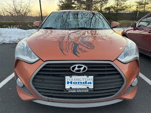 Used 2016 Hyundai Veloster Turbo image 2