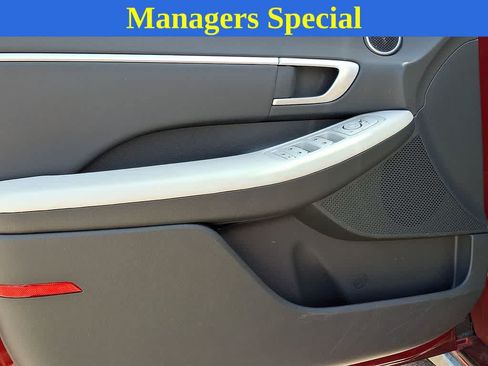 Used 2025 Hyundai Sonata SEL FWD image 11