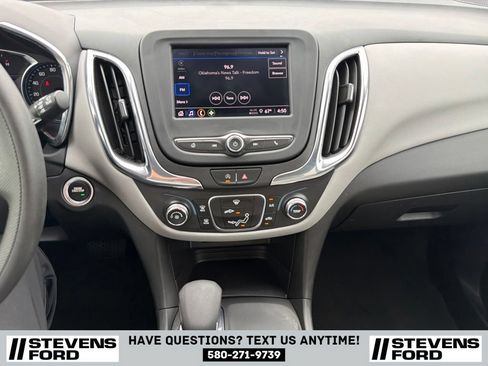 Used 2023 Chevrolet Equinox LT FWD image 22