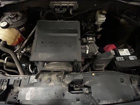 Used 2011 Ford Escape XLT image 9