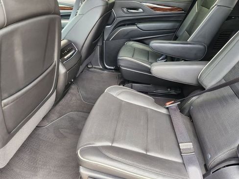 Used 2024 Cadillac Escalade ESV Premium Luxury w/ Performance Package AWD/4WD image 32