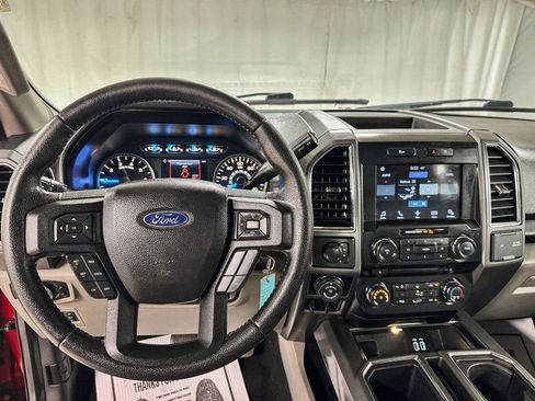 Used 2016 Ford F150 XLT w/ Equipment Group 302A Luxury AWD/4WD image 12