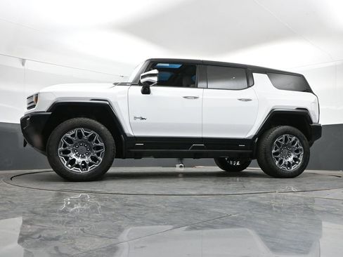 Used 2025 GMC Hummer EV 3X AWD/4WD image 48