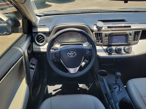 Used 2014 Toyota RAV4 LE FWD image 15