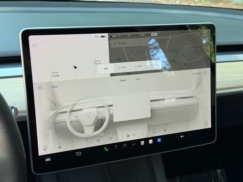 Used 2021 Tesla Model Y Long Range AWD/4WD image 24