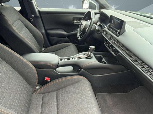 Used 2025 Honda HR-V Sport image 28