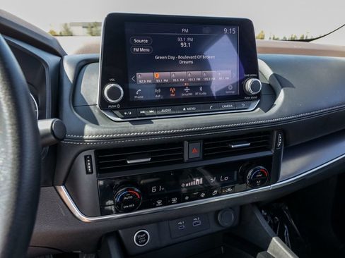 Used 2023 Nissan Rogue SV FWD image 26